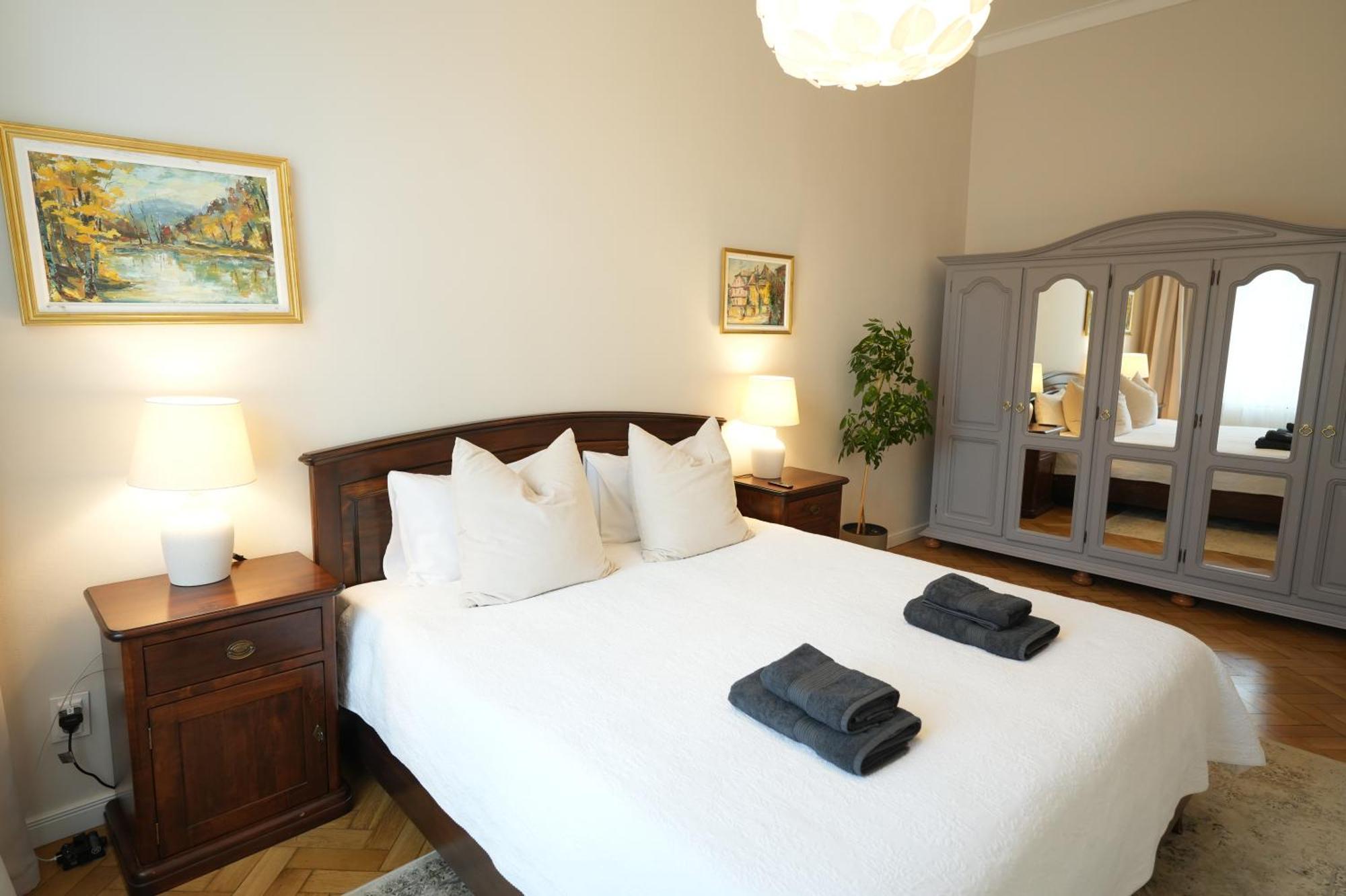 Apartment In Historic Center, Quiet Area, Ac Nagyszeben Kültér fotó
