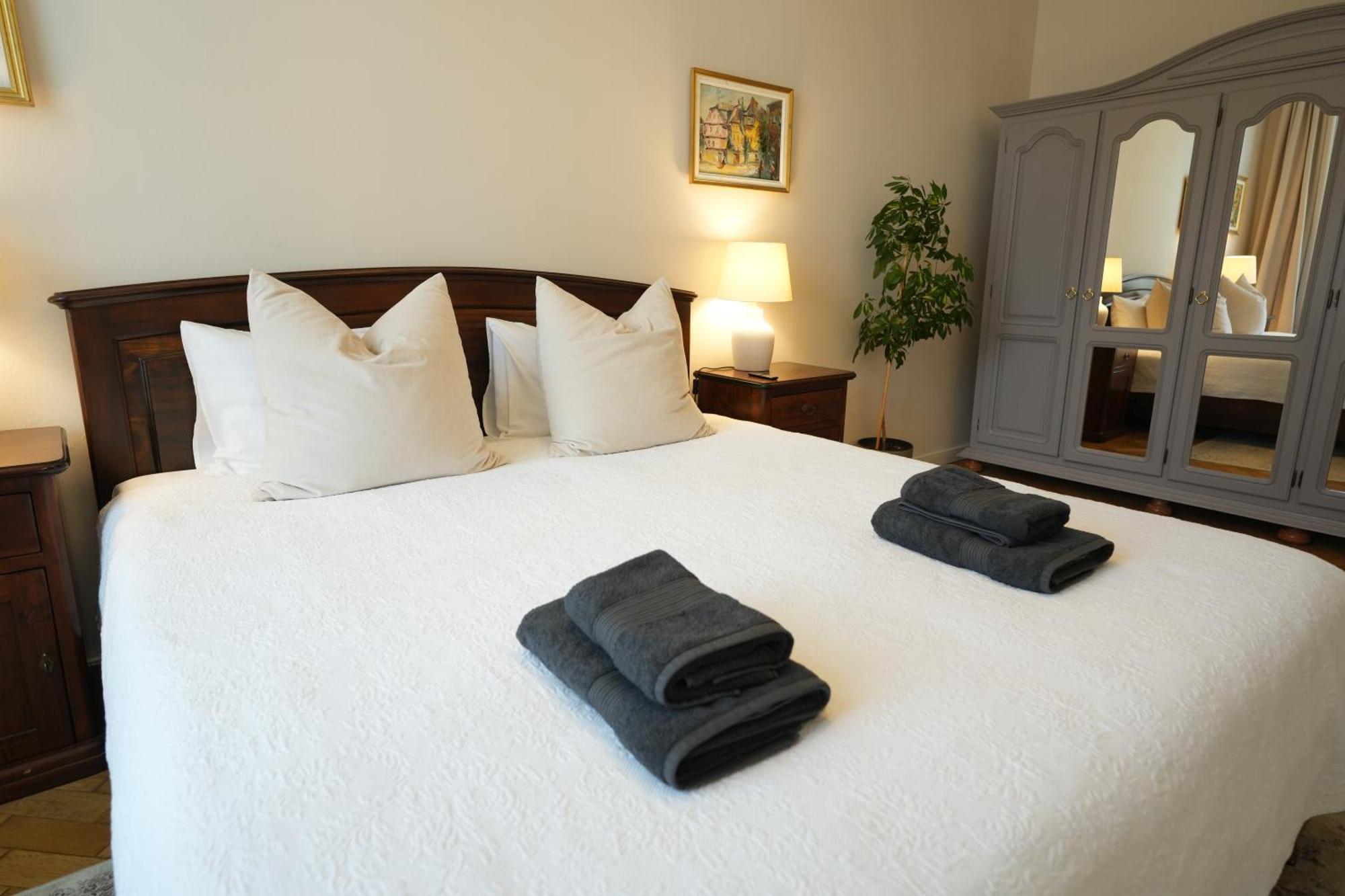 Apartment In Historic Center, Quiet Area, Ac Nagyszeben Kültér fotó